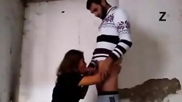 Türk karı sevgilisiyle aldatıyor.